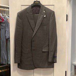 Brand new brooks brothers suit size 40S/W34